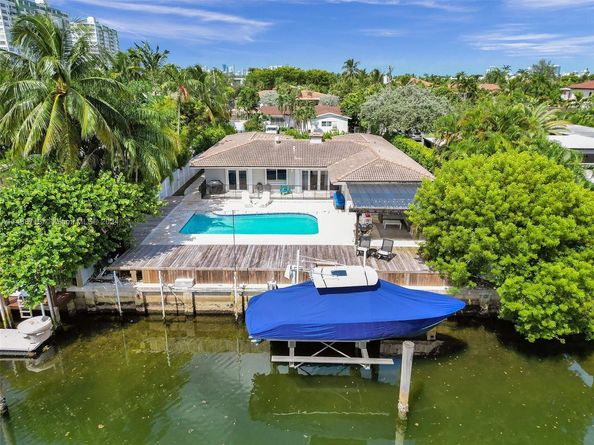 1912 NE 119th Rd, North Miami FL 33181