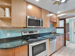 3860 NE 170th St 404, North Miami Beach FL 33160