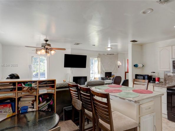 1023 N 25th Ave, Hollywood FL 33020