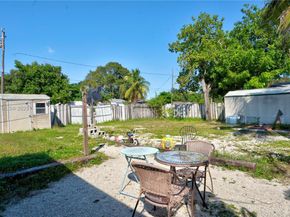 1023 N 25th Ave, Hollywood FL 33020
