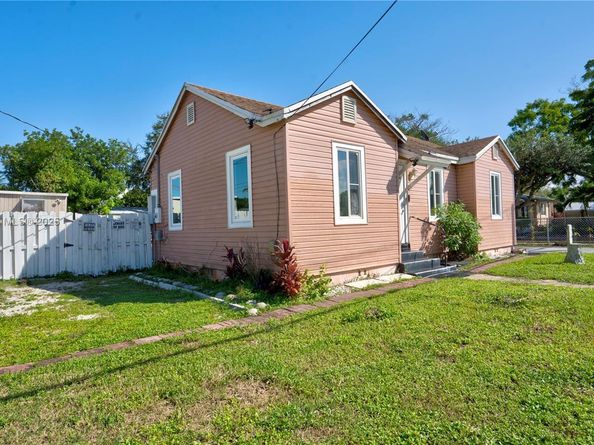1023 N 25th Ave, Hollywood FL 33020