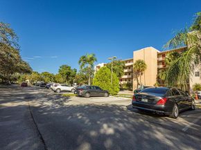 3450 Blue Lake Dr 305, Pompano Beach FL 33064