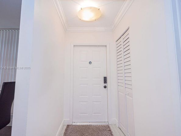 3450 Blue Lake Dr 305, Pompano Beach FL 33064