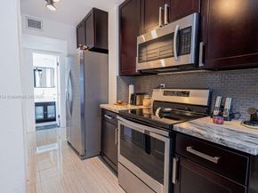 3450 Blue Lake Dr 305, Pompano Beach FL 33064