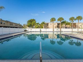 3450 Blue Lake Dr 305, Pompano Beach FL 33064