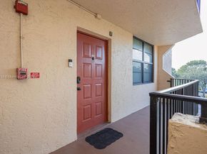 3450 Blue Lake Dr 305, Pompano Beach FL 33064