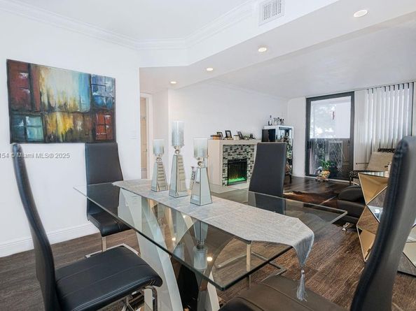 3450 Blue Lake Dr 305, Pompano Beach FL 33064