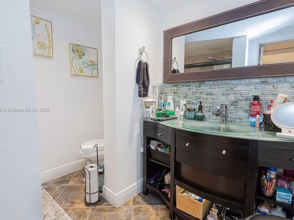 3450 Blue Lake Dr 305, Pompano Beach FL 33064