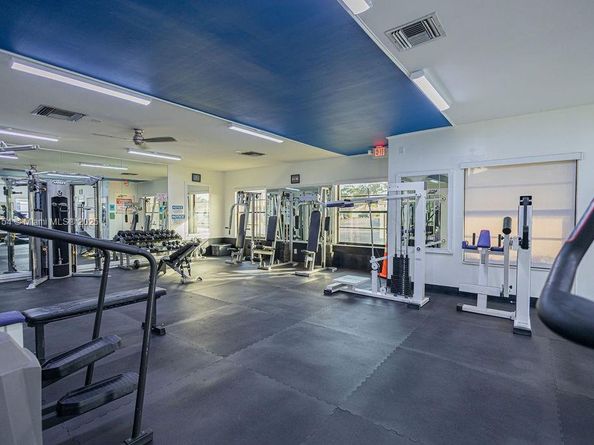 3450 Blue Lake Dr 305, Pompano Beach FL 33064