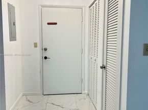 1710 NE 191st St 3073, Miami FL 33179