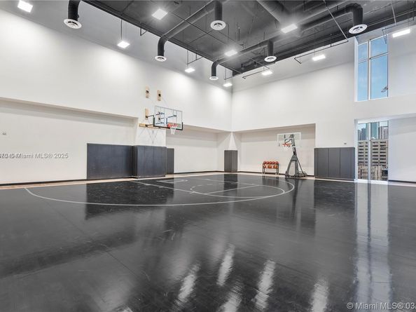 851 NE 1st Ave 3203, Miami FL 33132