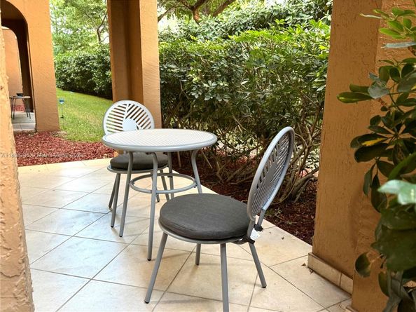 19555 E Country Club Dr 8108, Aventura FL 33180
