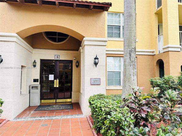 19555 E Country Club Dr 8108, Aventura FL 33180