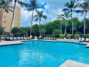 19555 E Country Club Dr 8108, Aventura FL 33180