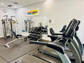 19555 E Country Club Dr 8108, Aventura FL 33180