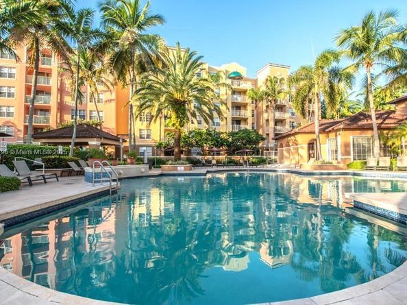 19555 E Country Club Dr 8108, Aventura FL 33180