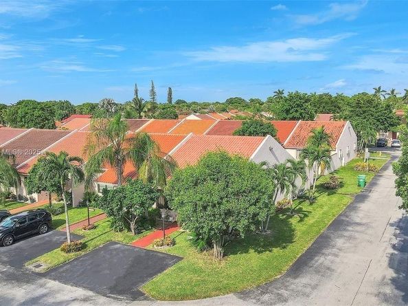 14711 SW 61st Ter, Miami FL 33193