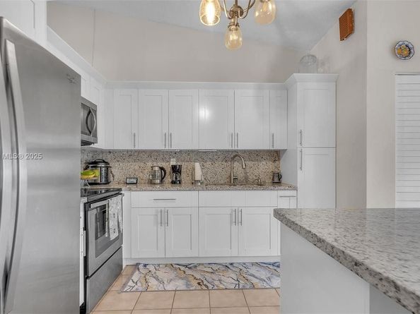14711 SW 61st Ter, Miami FL 33193