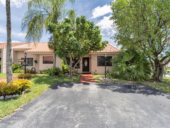 14711 SW 61st Ter, Miami FL 33193