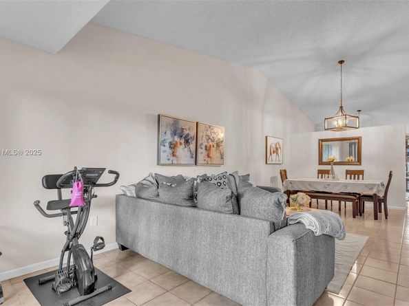 14711 SW 61st Ter, Miami FL 33193