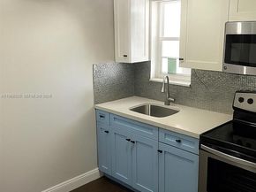 140 NW 14th Ave 6, Miami FL 33125