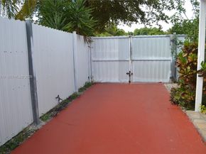 19901 SW 92nd Ave, Cutler Bay FL 33157