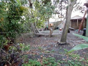 19901 SW 92nd Ave, Cutler Bay FL 33157