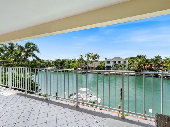 10180 W Bay Harbor Dr 3A, Bay Harbor Islands FL 33154
