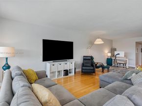 10180 W Bay Harbor Dr 3A, Bay Harbor Islands FL 33154