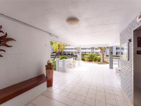 3551 NE 169th St 411, North Miami Beach FL 33160