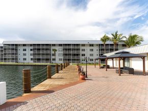 3551 NE 169th St 411, North Miami Beach FL 33160