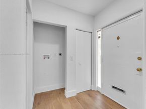 520 NW 32nd Pl, Miami FL 33125