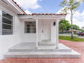 520 NW 32nd Pl, Miami FL 33125