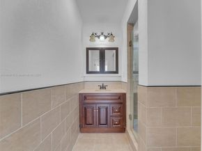 520 NW 32nd Pl, Miami FL 33125