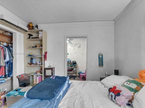 520 NW 32nd Pl, Miami FL 33125