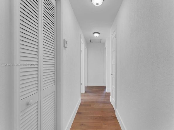 520 NW 32nd Pl, Miami FL 33125