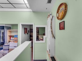 520 NW 32nd Pl, Miami FL 33125