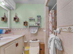 520 NW 32nd Pl, Miami FL 33125