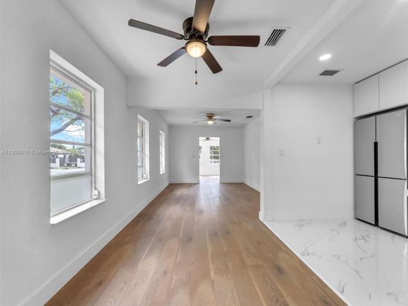 520 NW 32nd Pl, Miami FL 33125