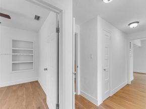 520 NW 32nd Pl, Miami FL 33125