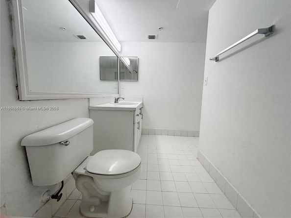 655 SW 111th Way 201, Pembroke Pines FL 33025