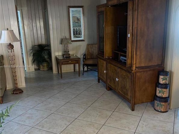 6510 Park St, Hollywood FL 33024