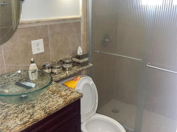 6510 Park St, Hollywood FL 33024