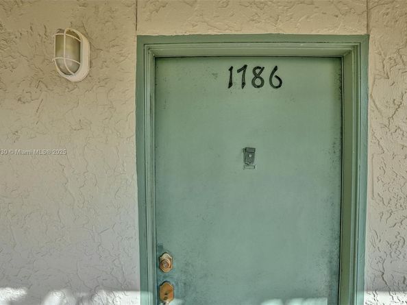 1786 Hammock Blvd 218, Coconut Creek FL 33063