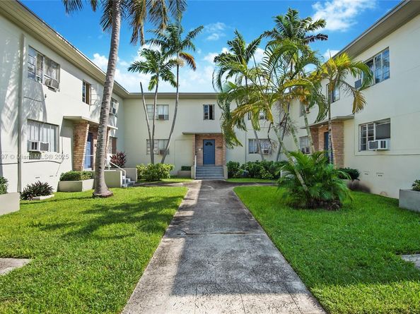 630 84th St 26, Miami Beach FL 33141