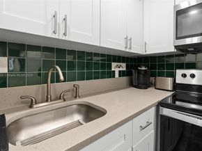 275 Farnham L 275, Deerfield Beach FL 33442