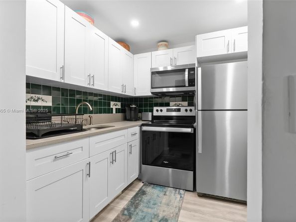 275 Farnham L 275, Deerfield Beach FL 33442