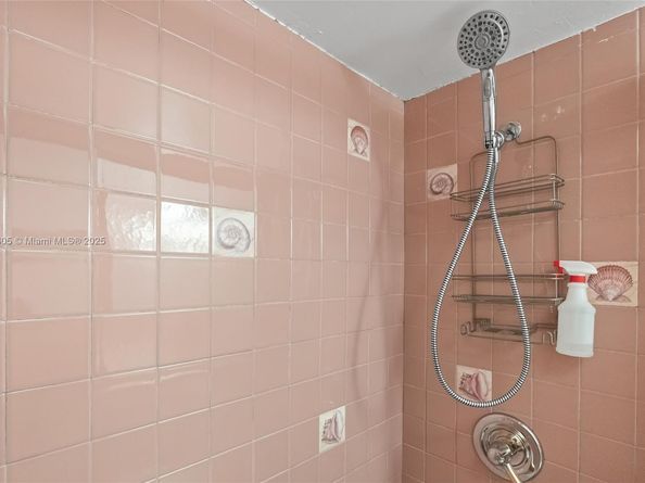 275 Farnham L 275, Deerfield Beach FL 33442