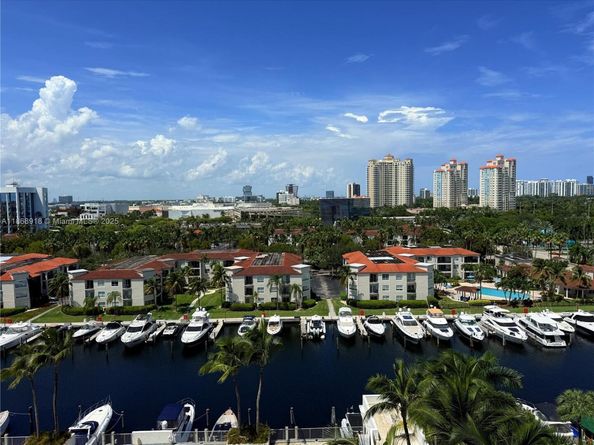3029 NE 188th St 924, Aventura FL 33180