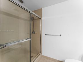 3029 NE 188th St 924, Aventura FL 33180